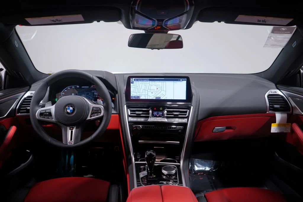 2026 BMW 8 Series M850i - Photo 10