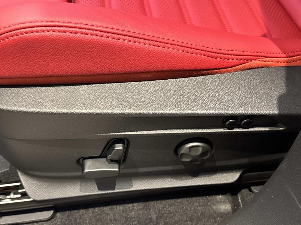 2026 Alfa Romeo Stelvio Base - Photo 18