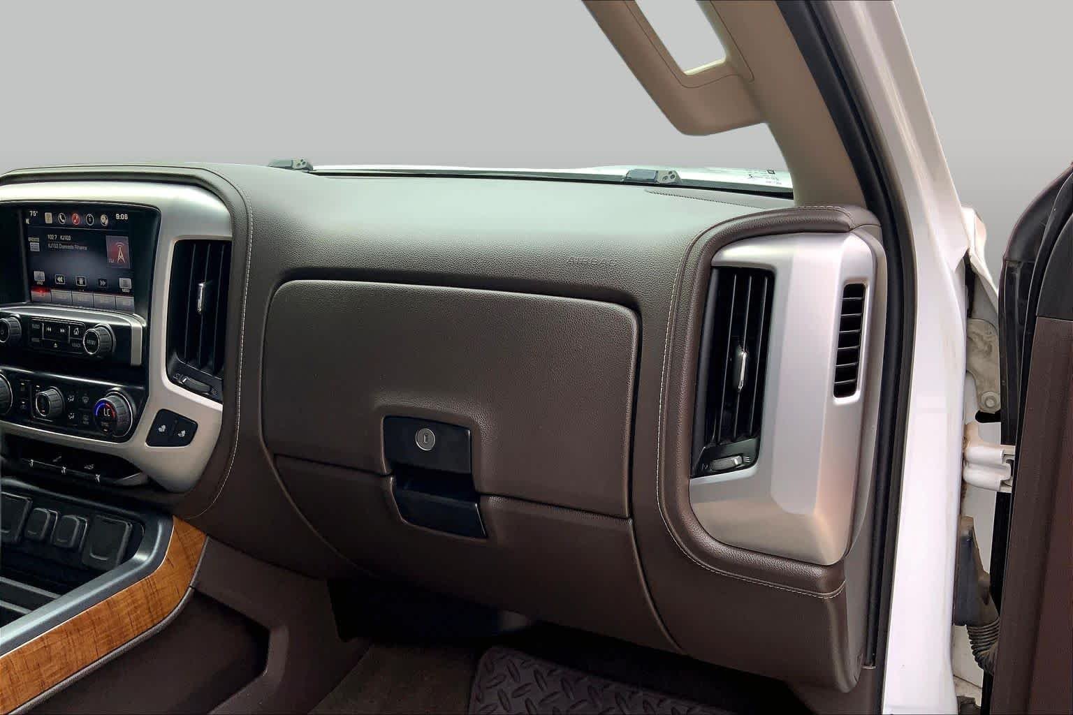 Used 2015 Summit White GMC SLE image 19