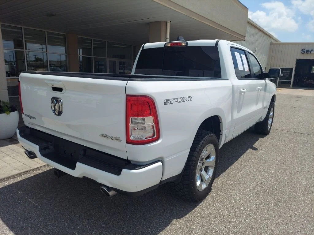 Used 2022 White Ram Big Horn/Lone Star image 7