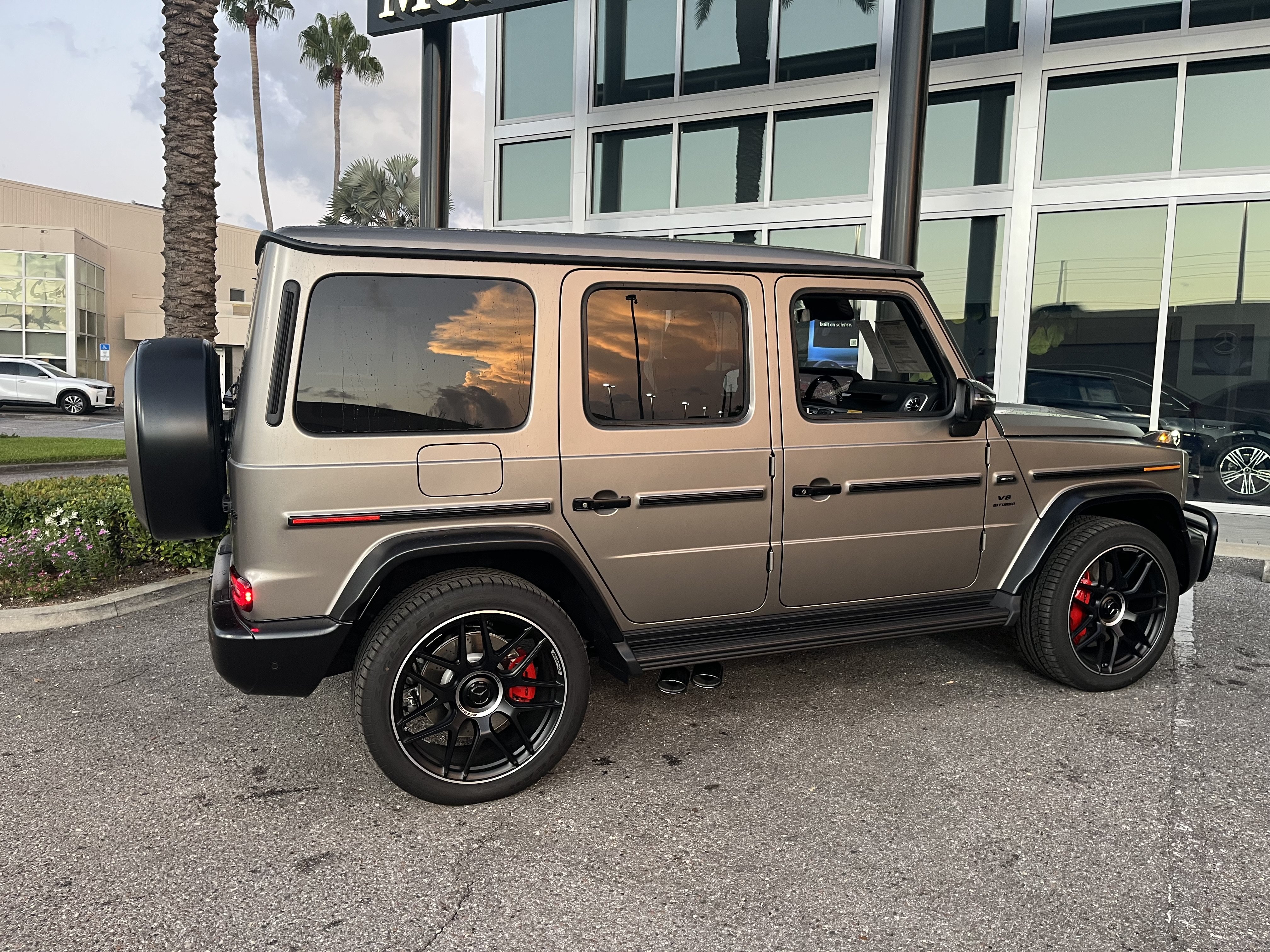 New 2027 MANUFAKTUR Sintered Bronze Magno Mercedes-Benz AMG® G 63 image 7