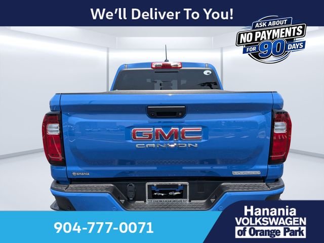 Used 2025 Blue GMC Elevation image 4