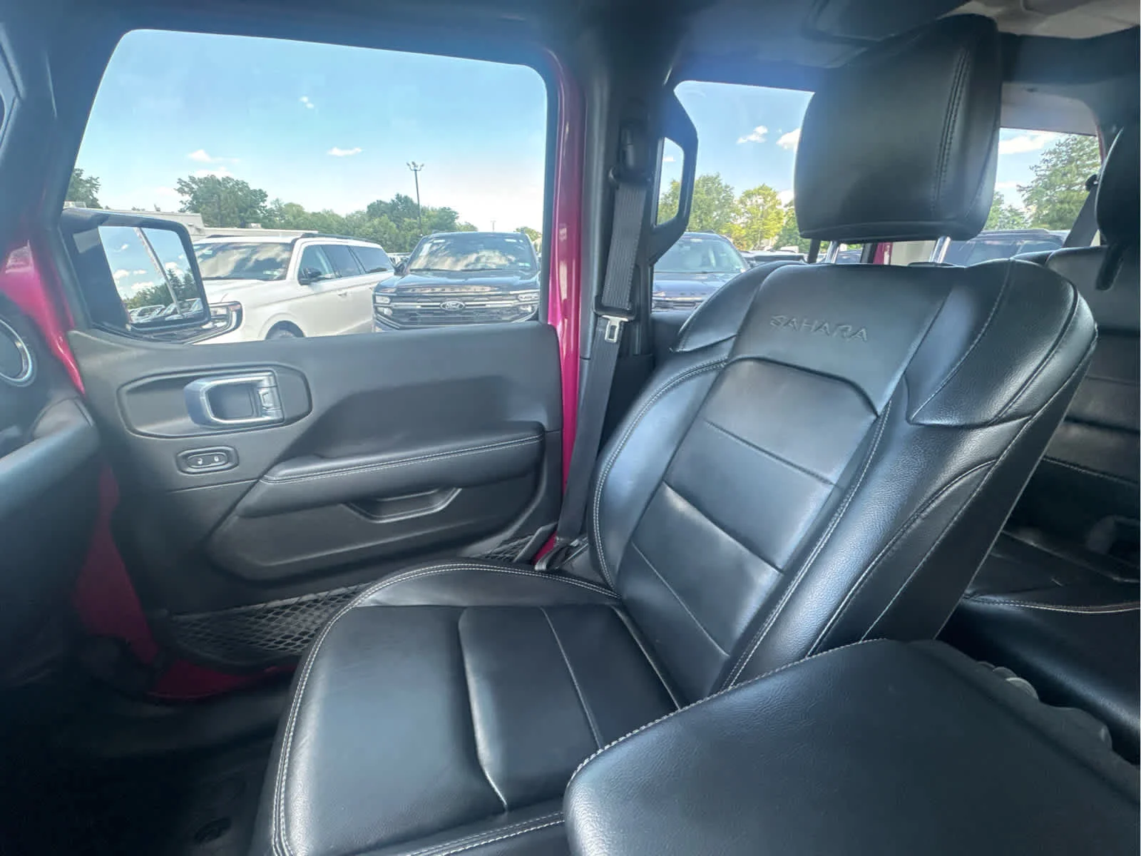 Used 2022 Limited Edition Tuscadero Pearlcoat Jeep Unlimited Sahara image 22
