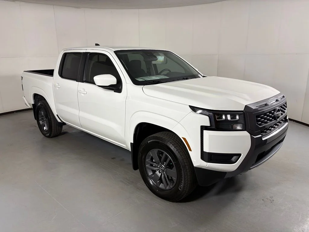 New 2026 Glacier White Nissan Crew Cab SV image 2