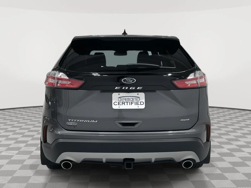 Used 2022 . Ford Titanium image 4