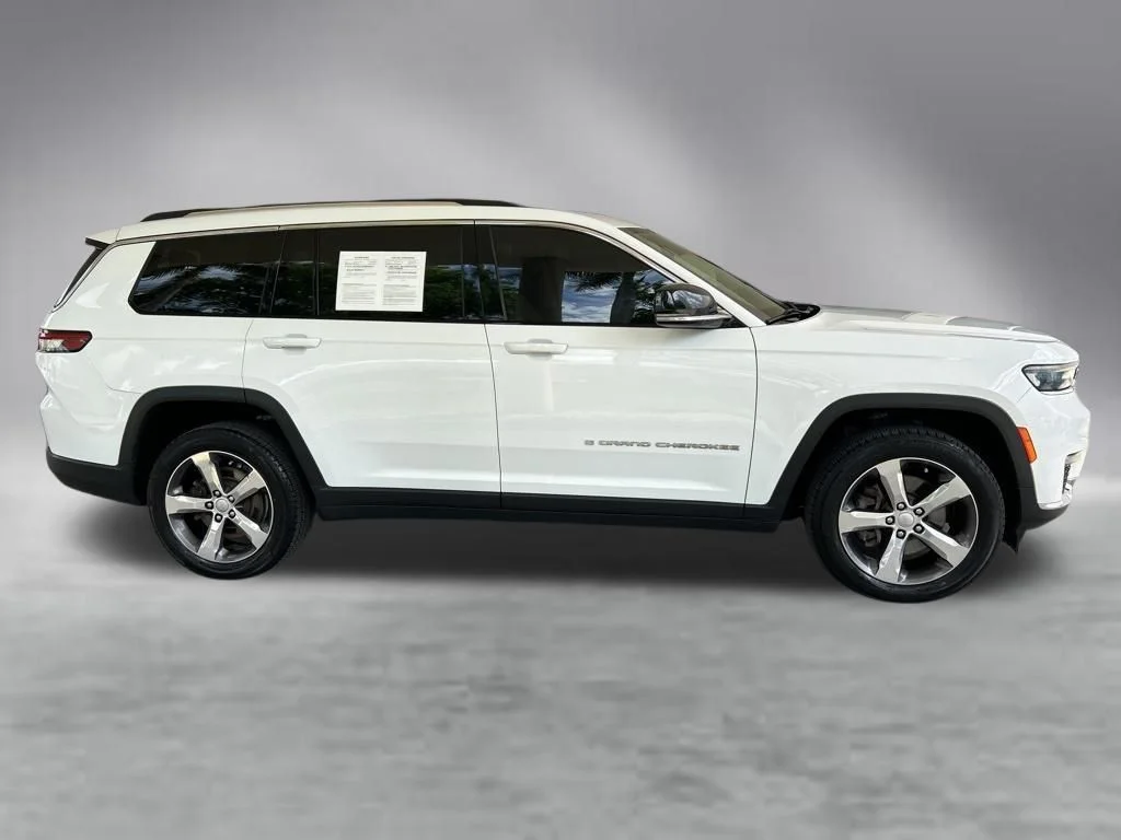 Used 2021 White Jeep Limited image 2
