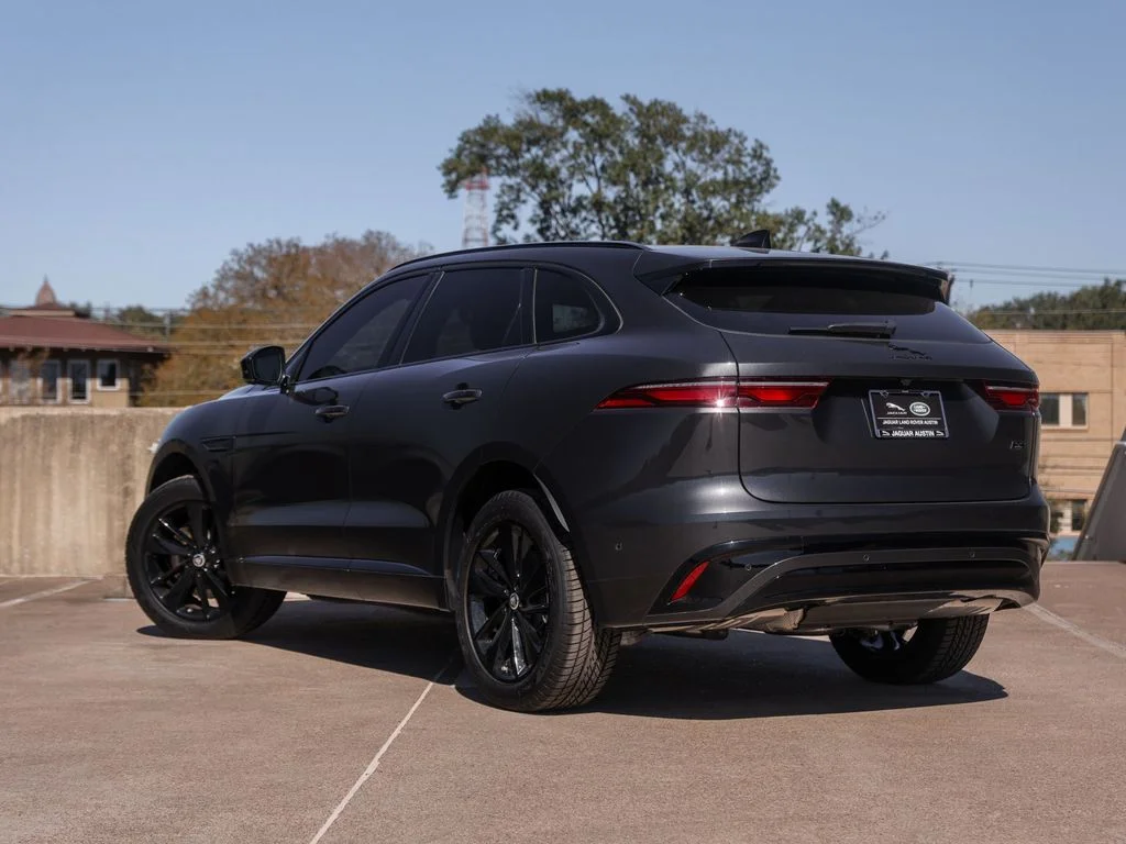 2026 Jaguar F-Pace R-Dynamic S - Photo 6
