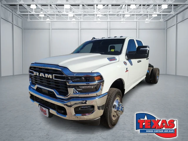2026 Ram 3500 Chassis Cab TRADESMAN CREW   4X4 60' CA
