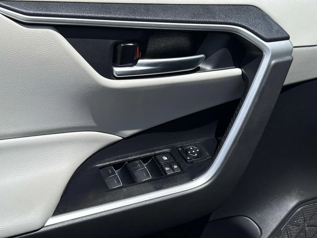 Used 2025 Gray Toyota XLE image 18