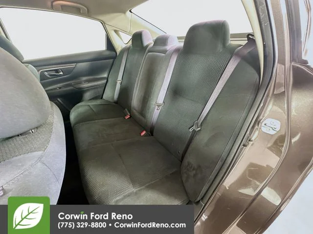 Used 2015 Java Metallic Nissan 2.5 S image 22