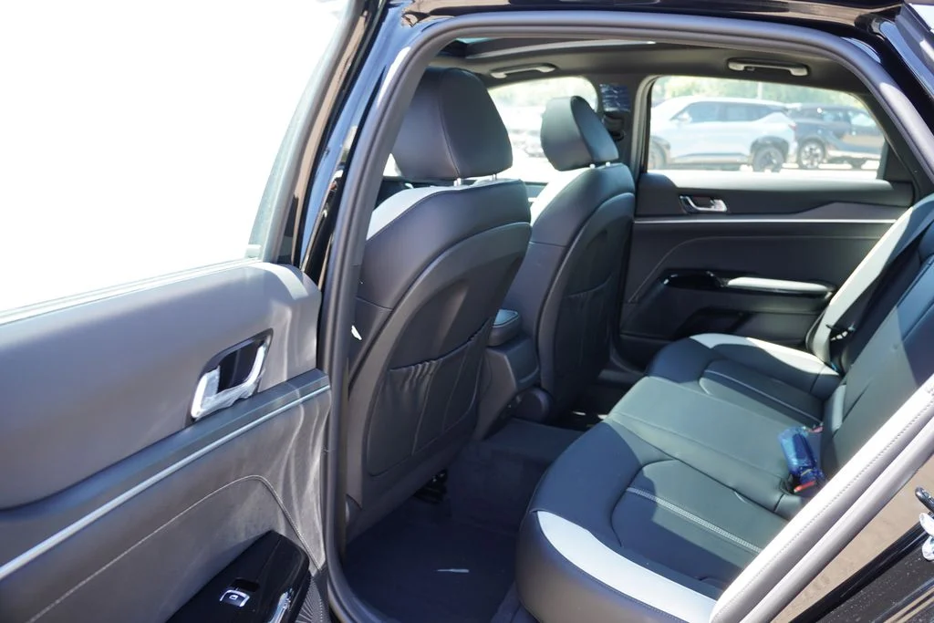 New 2026 Aurora Black Pearl Kia GT-Line AWD image 11