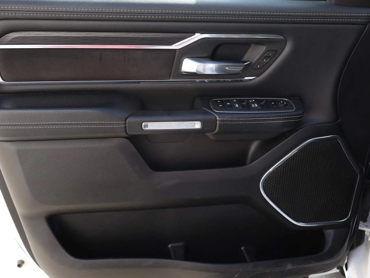 2024 RAM Ram 1500 Pickup Laramie - Photo 7