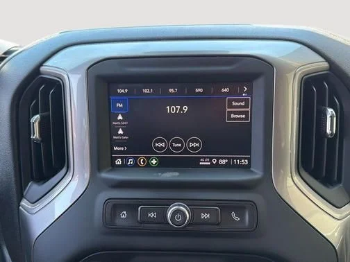 Used 2024 White Chevrolet Custom image 18