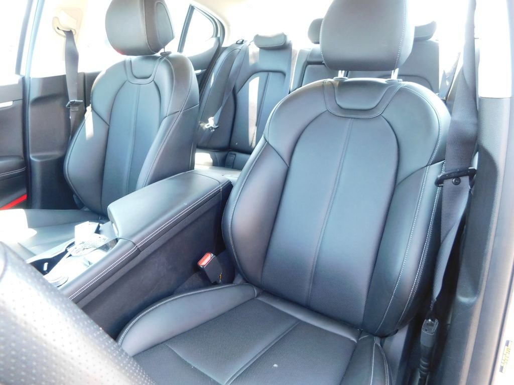 Used 2025 Gray Genesis 2.5T image 15