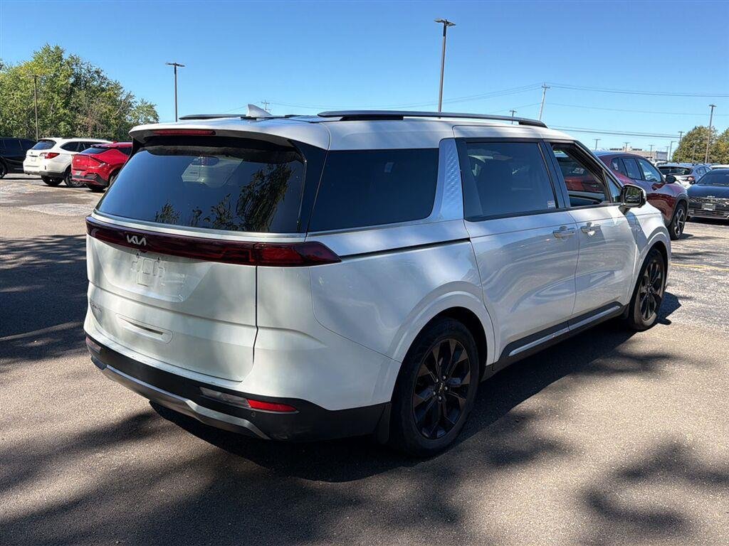 Used 2024 Snow White Pearl Kia SX Prestige image 8