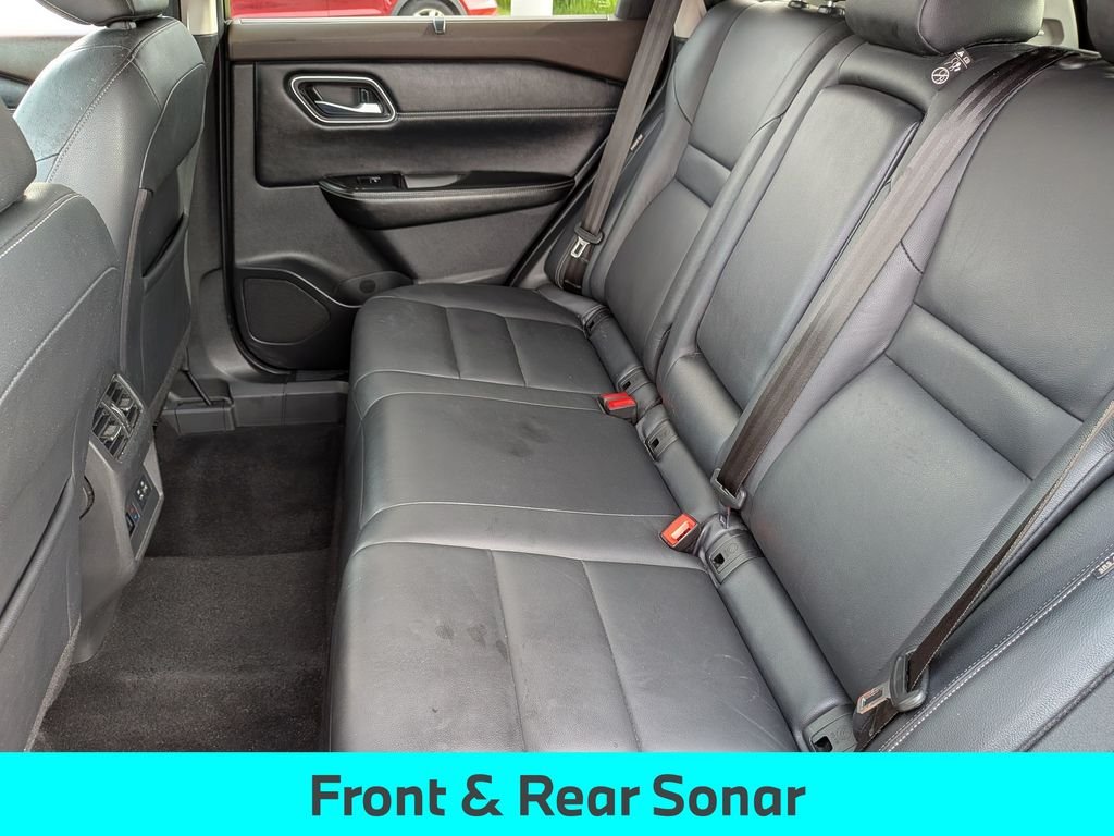 Used 2021 Orange Nissan SL image 27