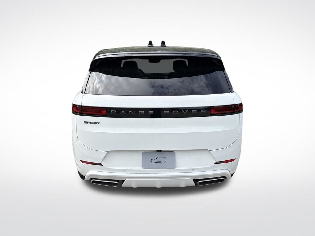 New 2026 Fuji White Land Rover Dynamic SE image 7