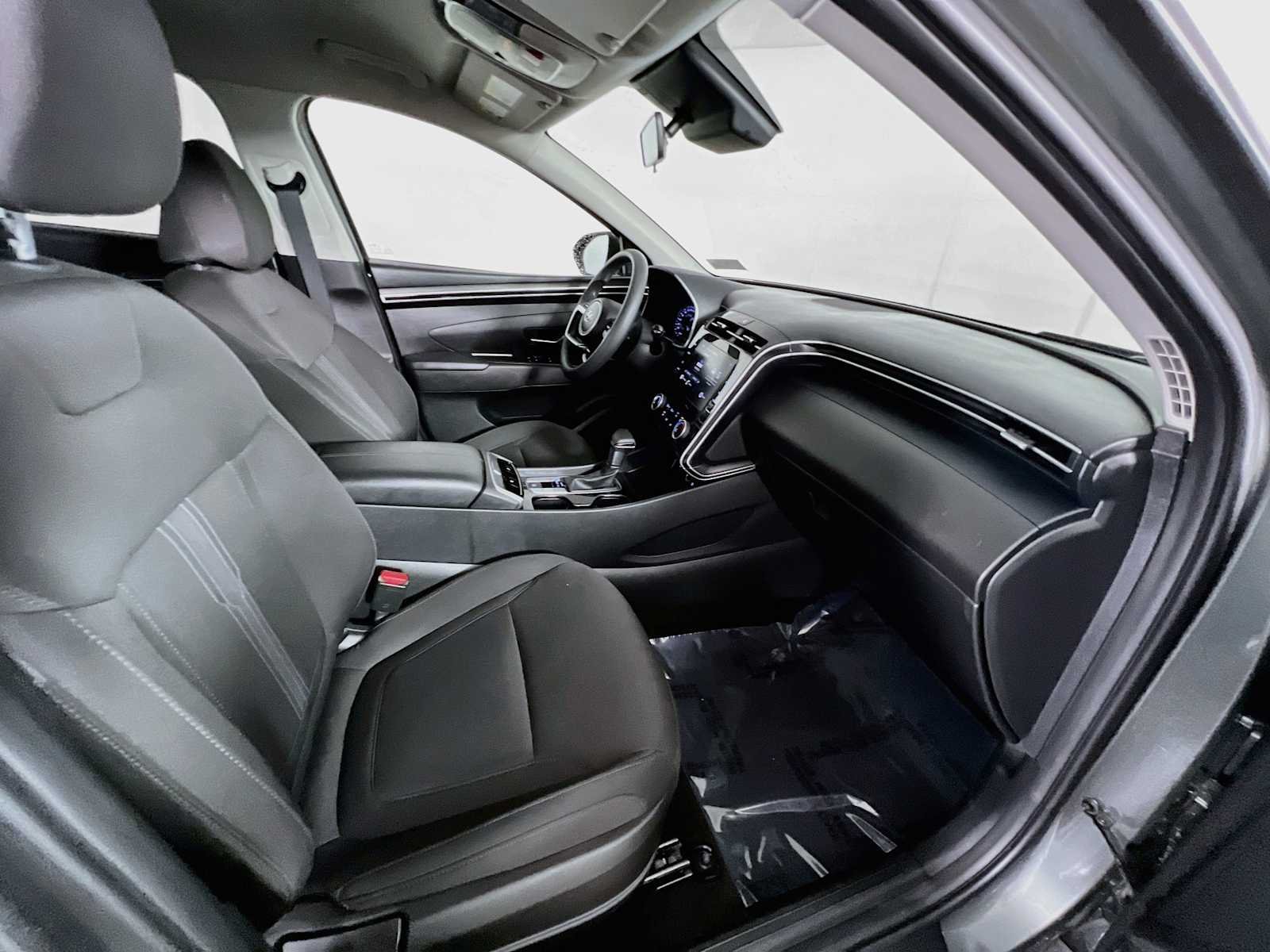 Certified Used 2023 Amazon Gray Hyundai SEL image 27