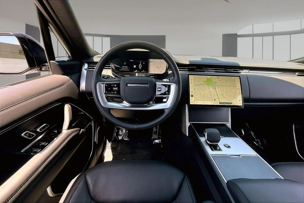 2026 Land Rover Range Rover SE - Photo 8