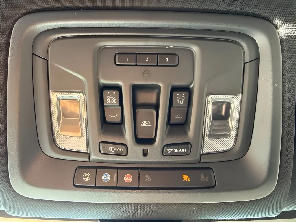 Used 2022 Black Chevrolet High Country image 30