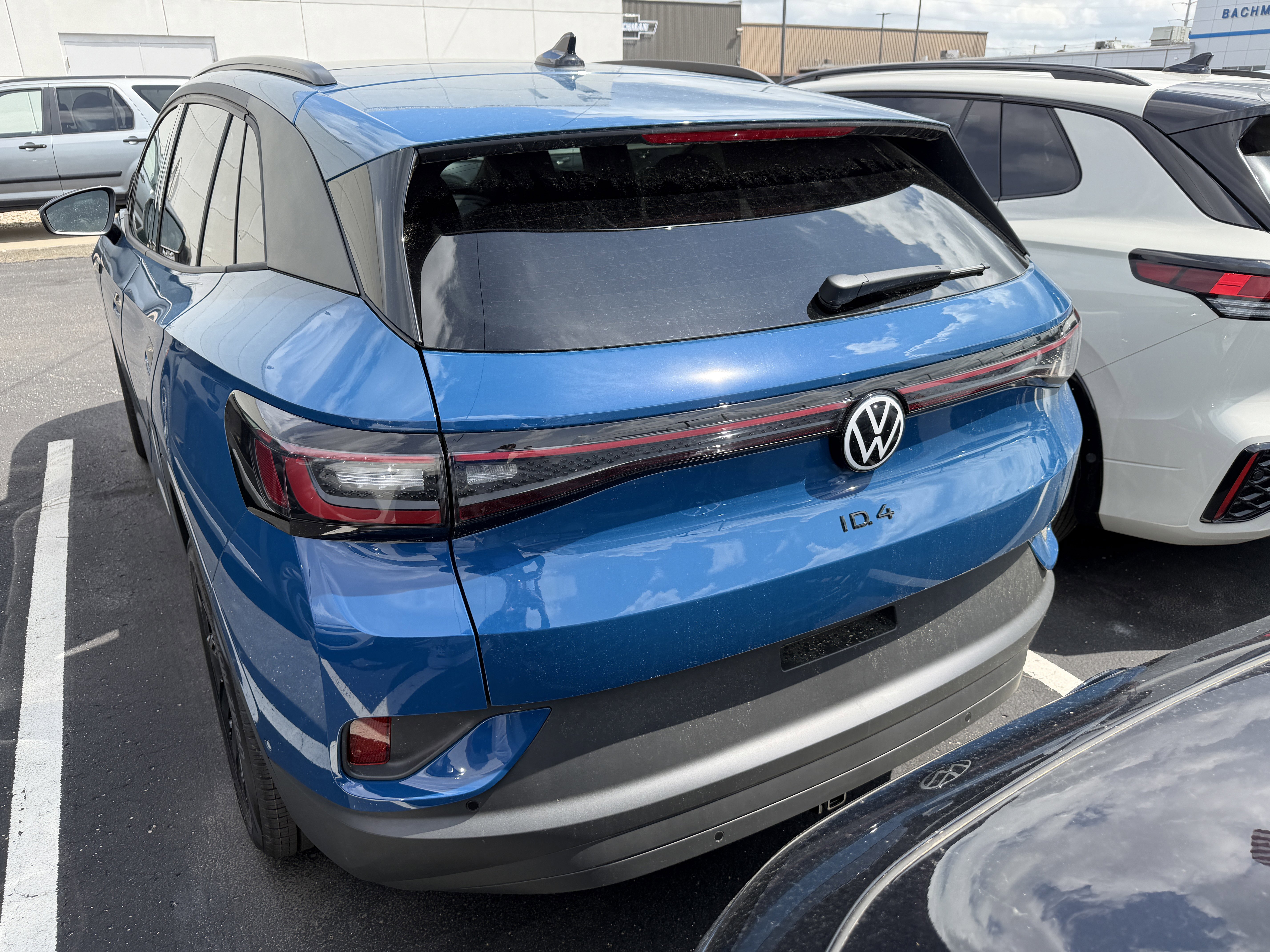 New 2026 Mountain Lake Blue Metallic Volkswagen Pro S image 6