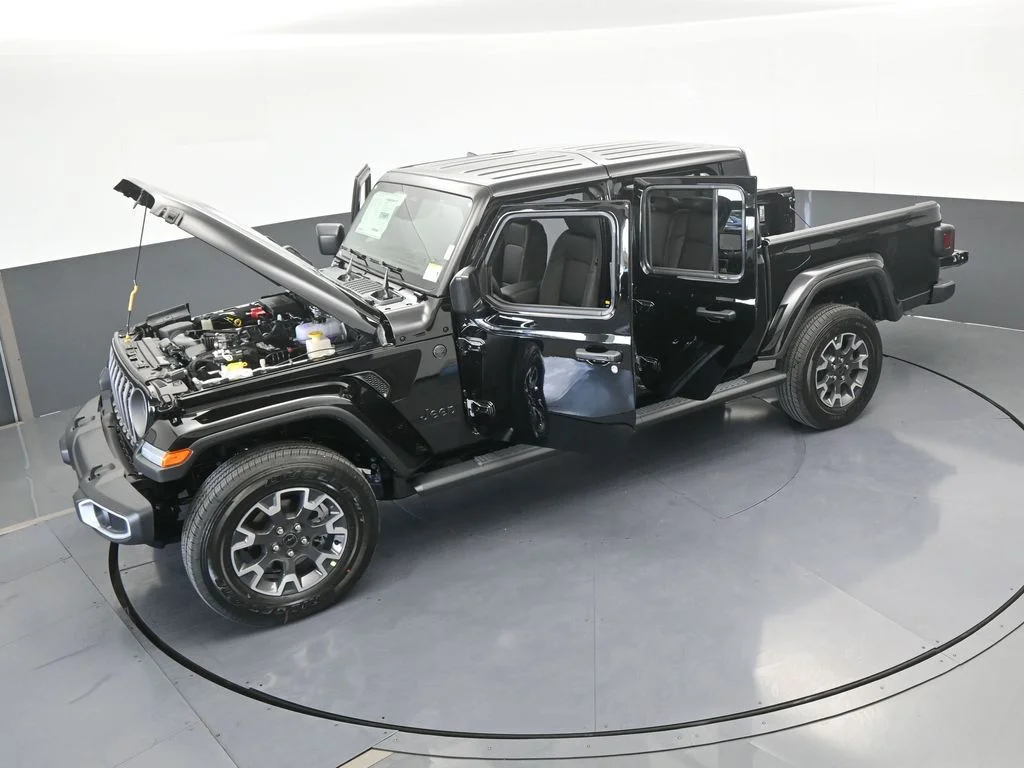 New 2026 Black Clear-Coat Exterior Paint Jeep Sahara image 59