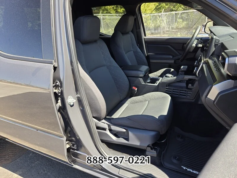 Used 2025 Underground TOYOTA SR5 image 20