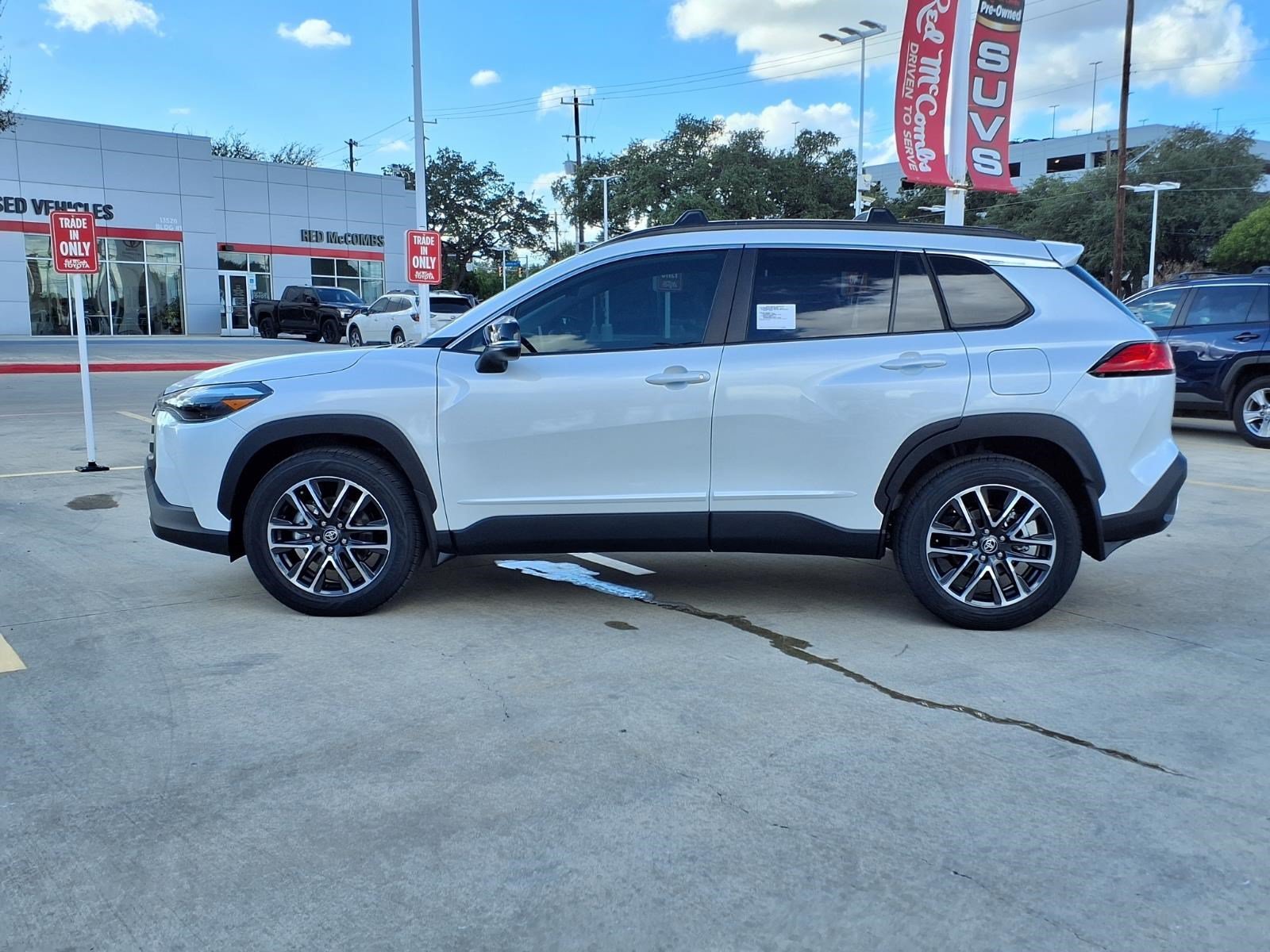 New 2026 Wind Chill Pearl Toyota XLE image 7