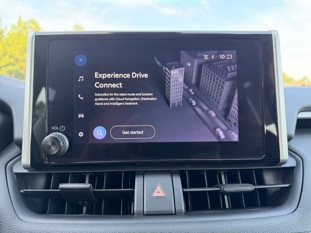 Certified Used 2023 Pearl Toyota XLE image 21