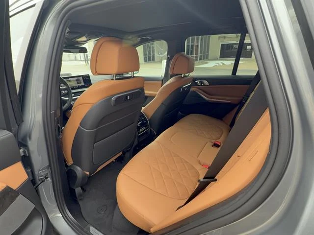 New 2026 Skyscraper Grey Metallic BMW xDrive50e image 18