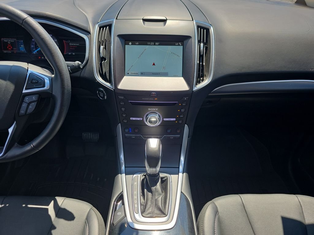 2018 Ford Edge Titanium - Photo 15