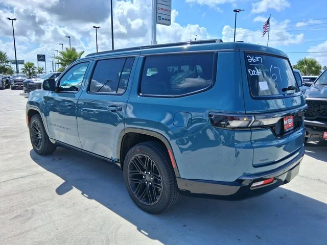 New 2026 Steel Blue Exterior Paint Jeep Limited Reserve image 5