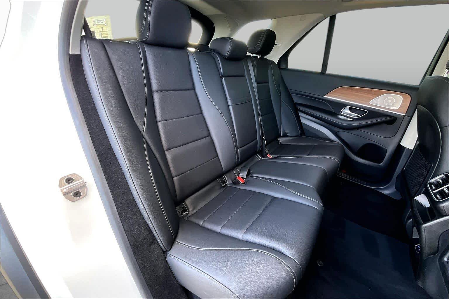 Used 2025 Polar White Mercedes-Benz GLE 350 image 18