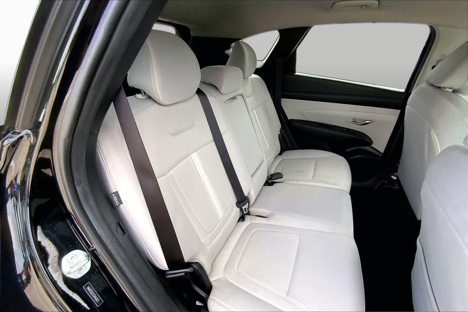 Used 2025 Phantom Black Hyundai SEL image 19