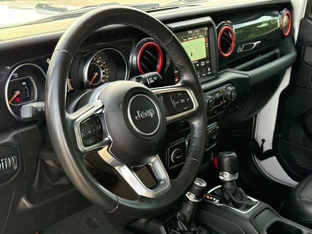 Used 2022 White Jeep Unlimited Sahara Altitude image 18