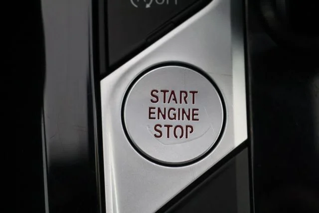 Used 2024 Black BMW xDrive30i image 17