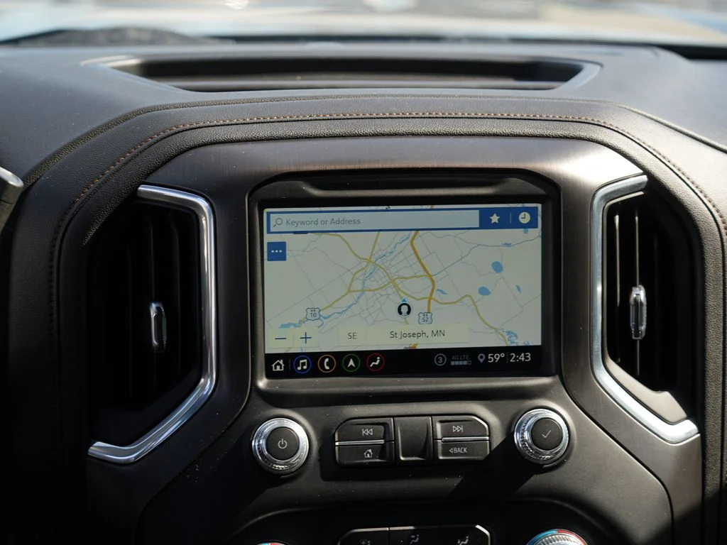 Used 2020 Black GMC AT4 image 23