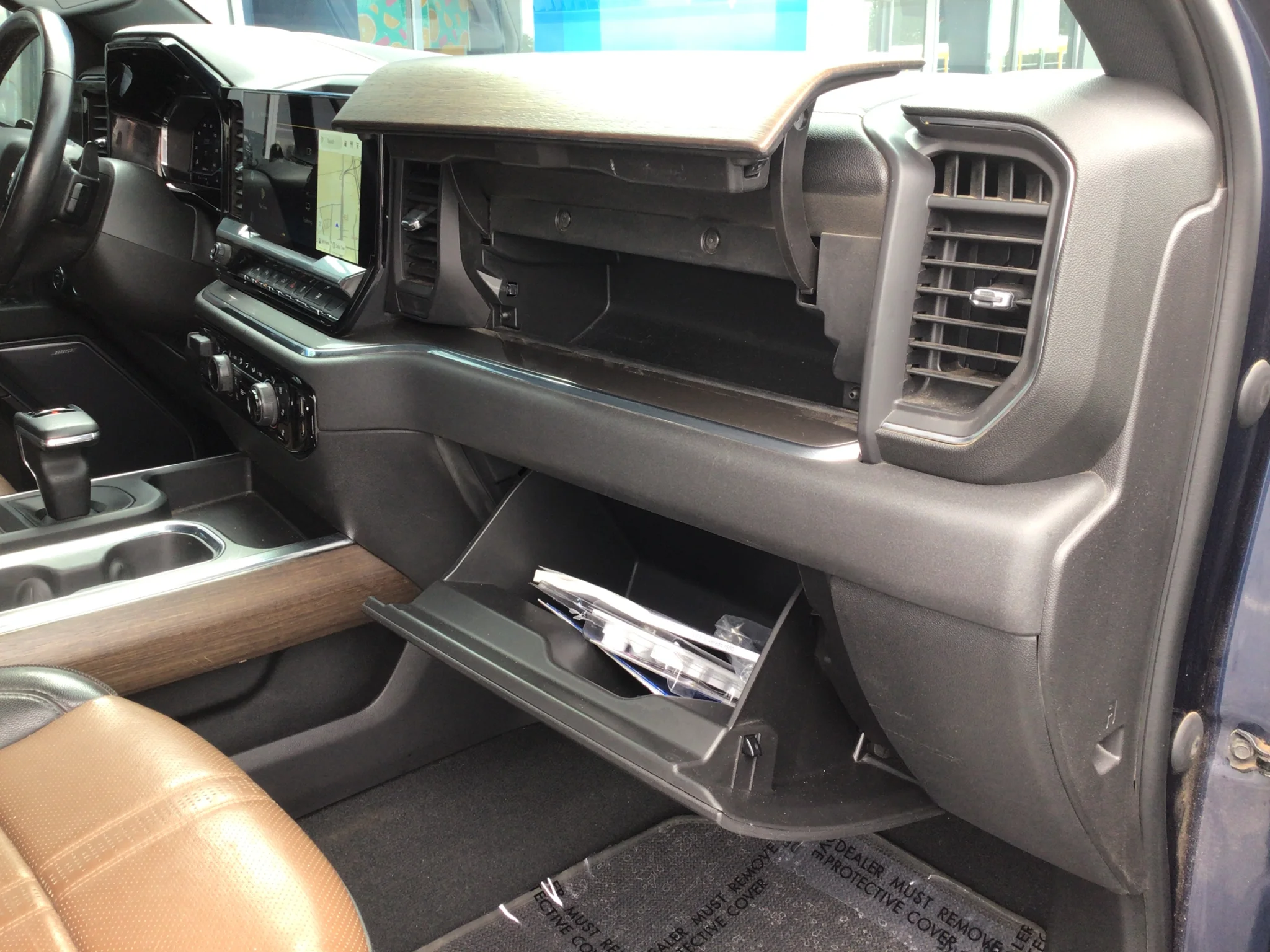 Used 2023 NORTHSKY BLUE METALLIC Chevrolet High Country image 17