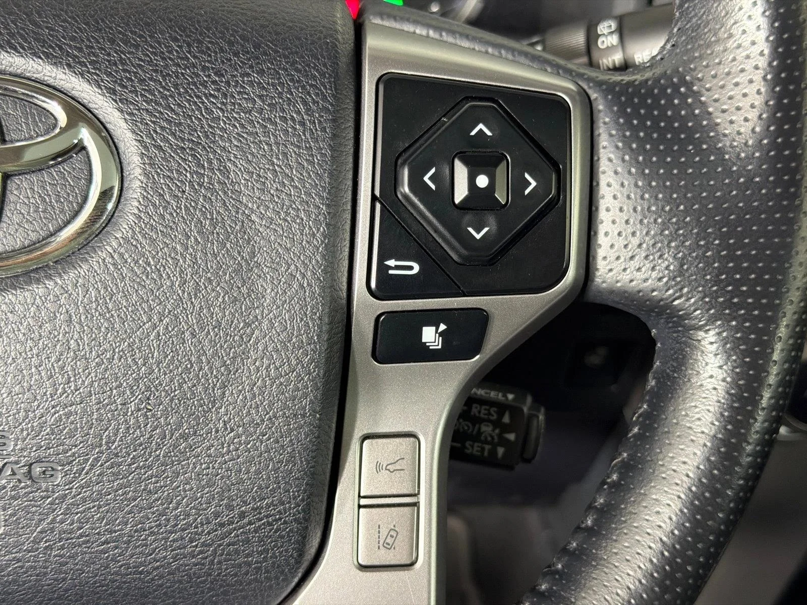 Used 2023 White Toyota Limited image 27