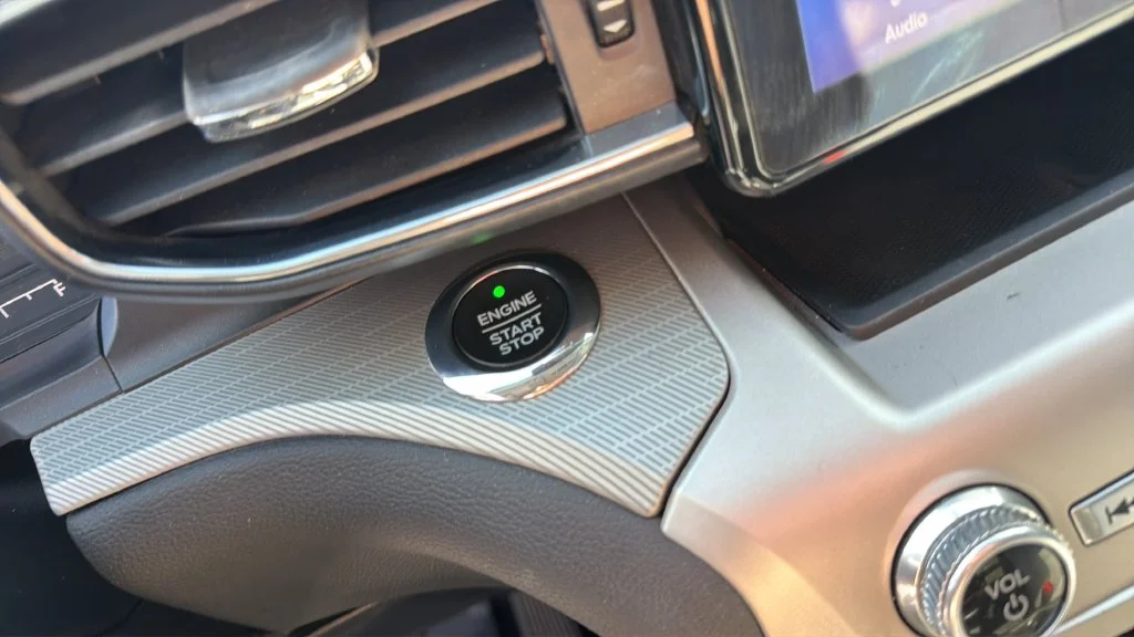 Used 2021 Gray Ford XLT image 32
