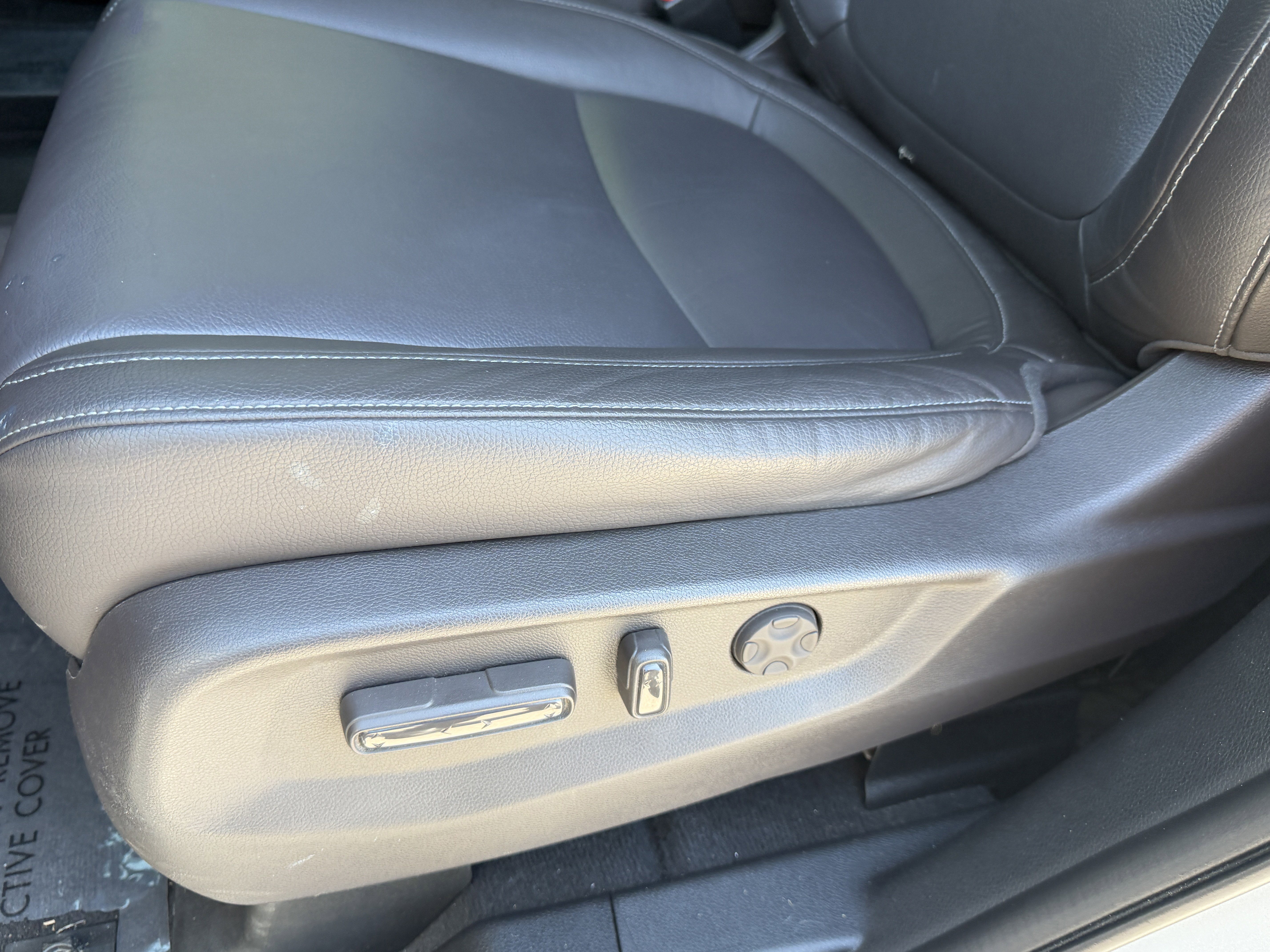 Used 2024  Honda EX-L image 29