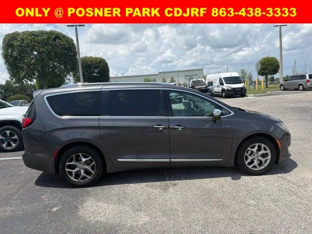 Used 2020 Gray Chrysler Limited image 3