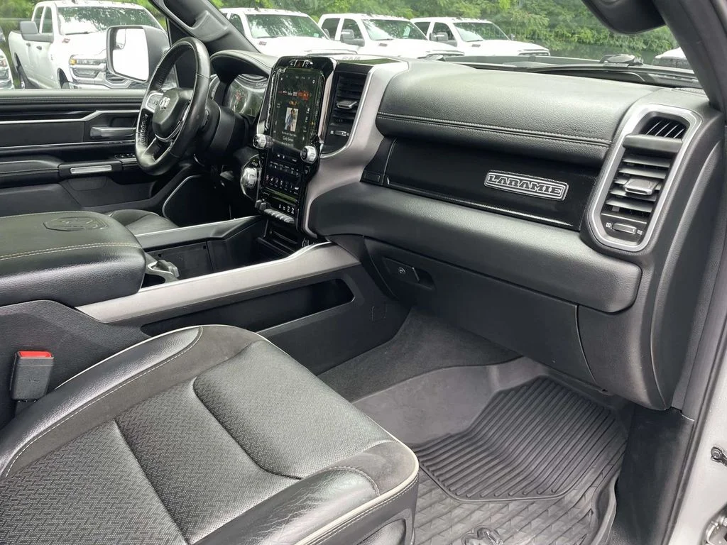 Used 2021 Silver Ram Laramie image 14