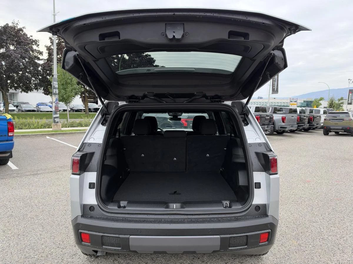 New 2026 Silver Jeep Base image 6