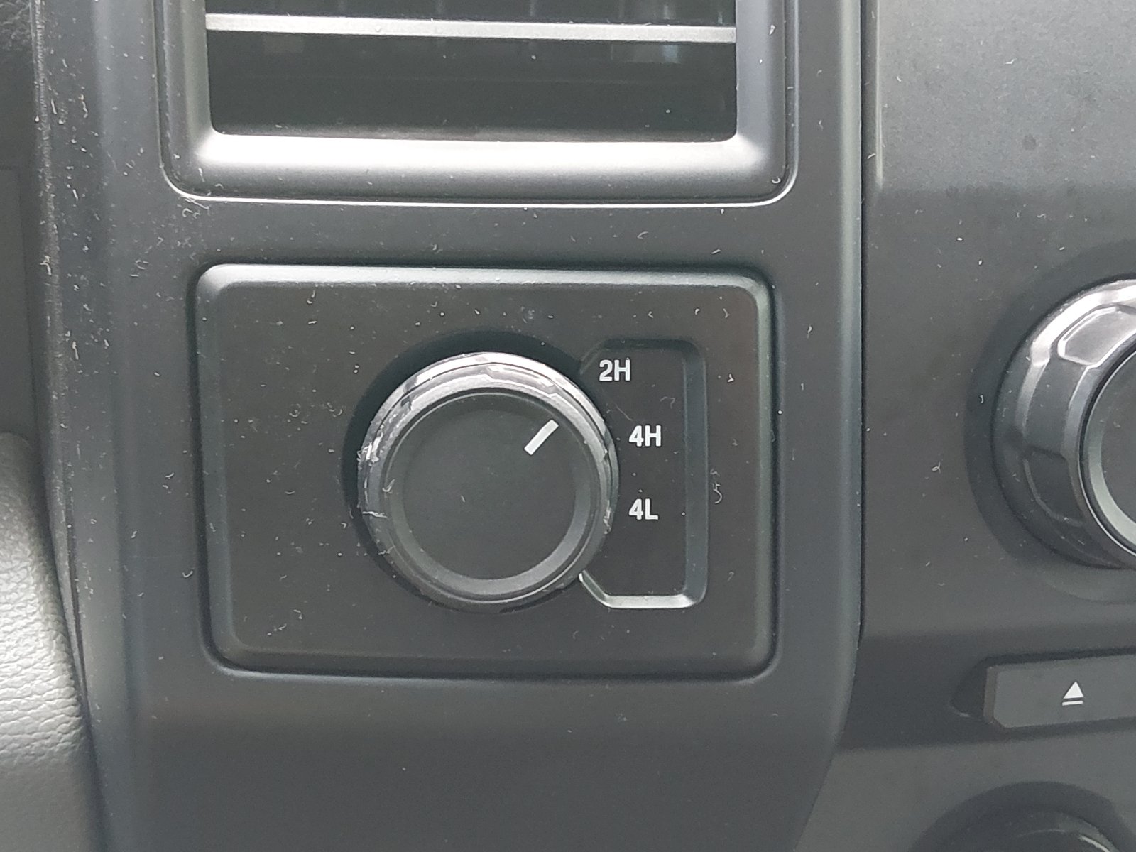 Used 2015 BLUE Ford XL image 16