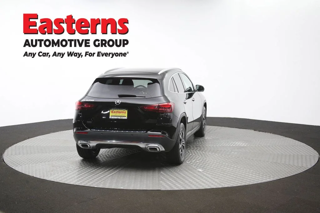 Used 2025 Black Mercedes-Benz GLA 250 image 38