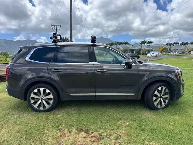 Certified Used 2022 Green Kia EX image 8