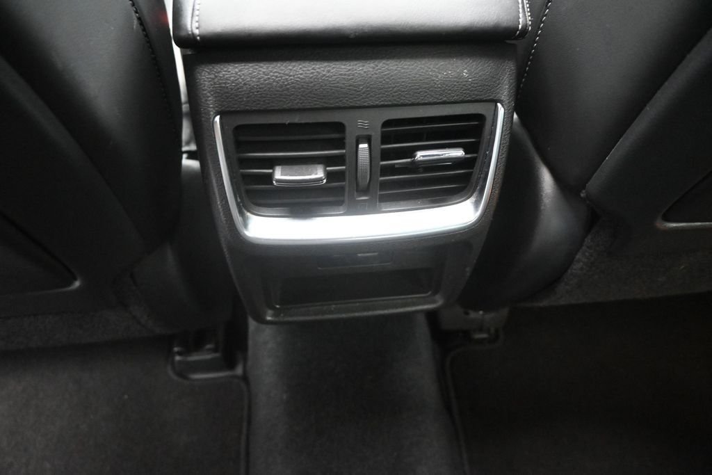 Used 2023 Gray INFINITI LUXE image 18