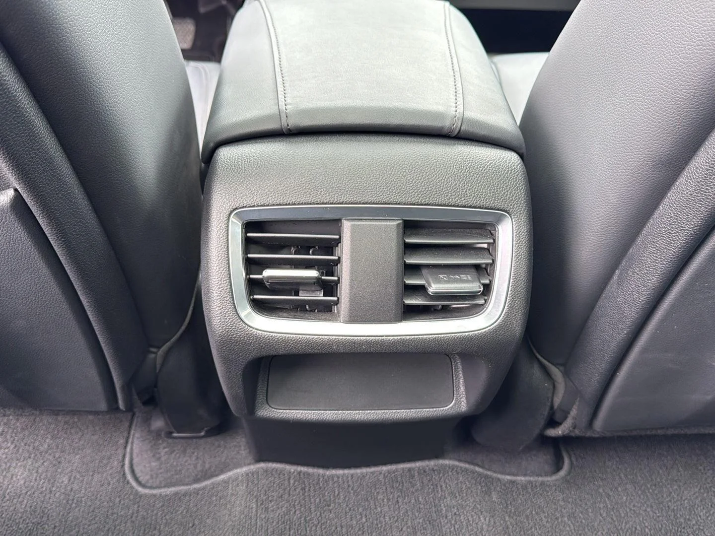 Used 2023 Liquid Carbon Metallic Acura SH-AWD image 21