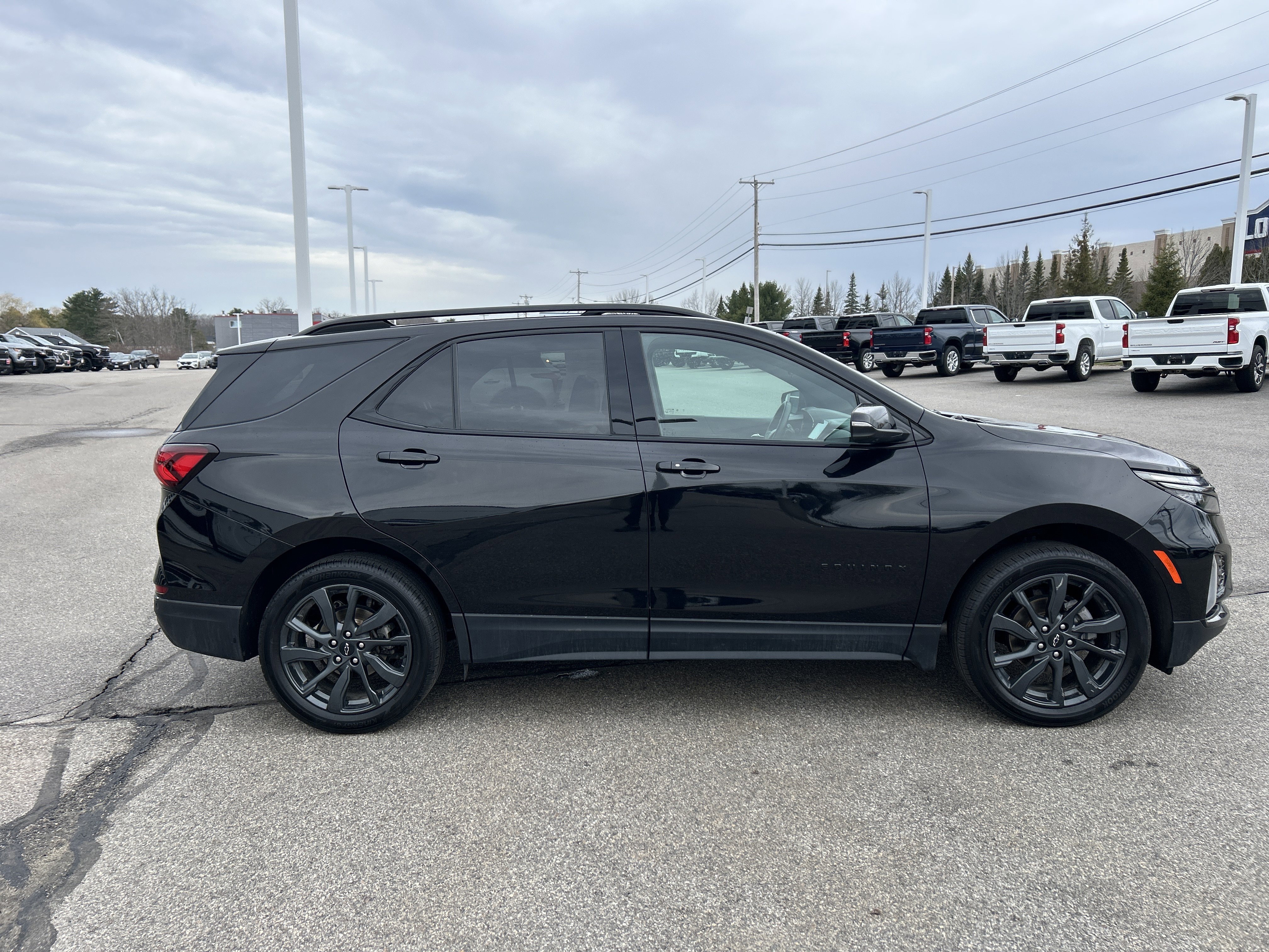 Used 2023 Mosaic Black Metallic Chevrolet RS image 7
